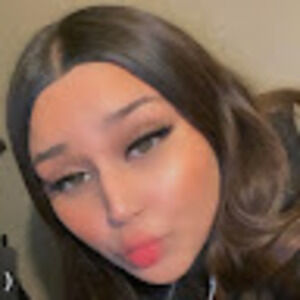 Meet your Posher, Elicia